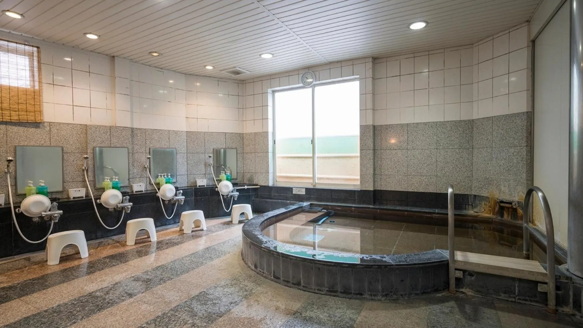 פוקואוקה Suihokaku Hotel - Vacation Stay 49752V 0*,  יפן